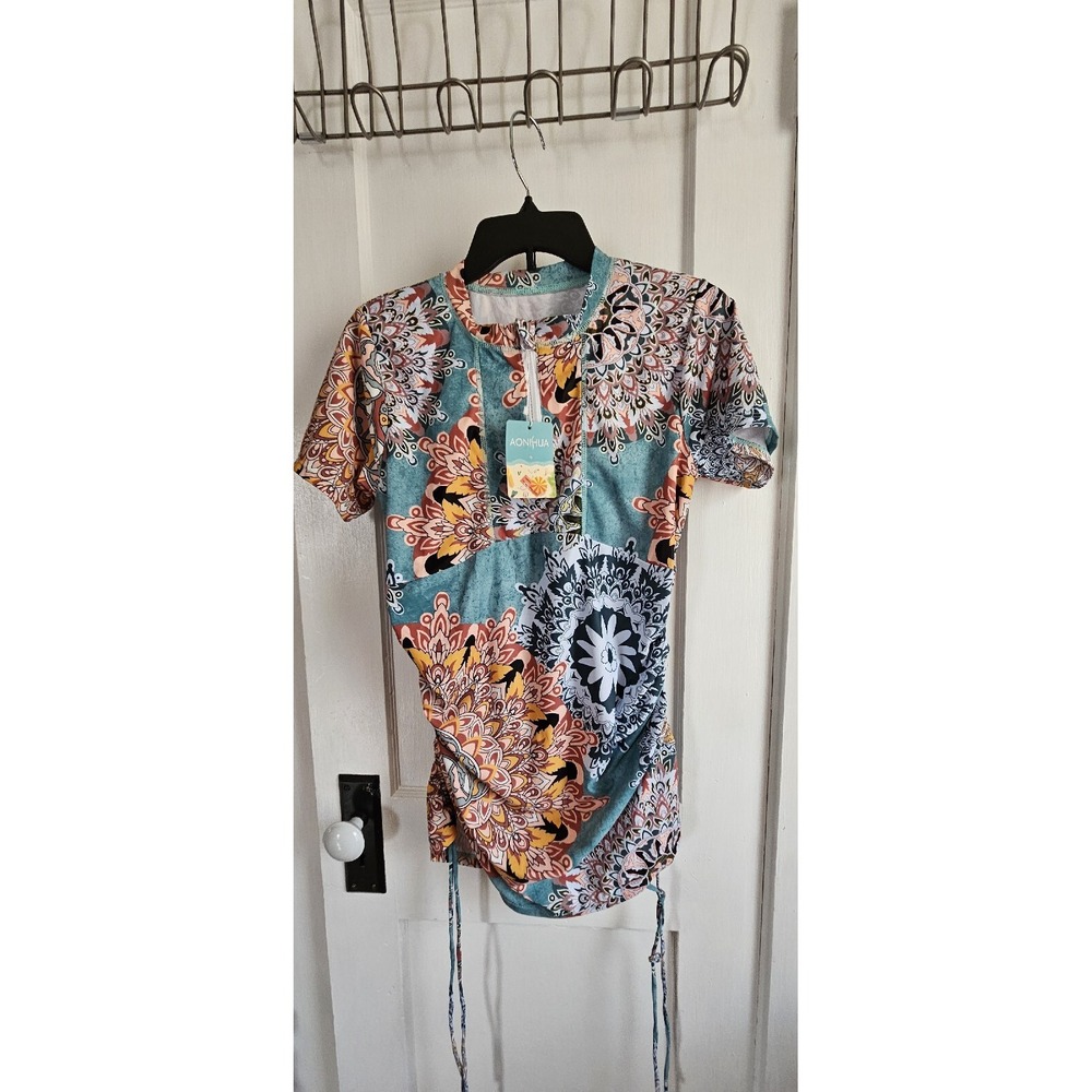 NWT AONIHUA floral print women large swimware dress‎ 1/4 zip Large